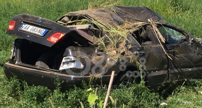 Lezhë, makina del nga rruga, dy të plagosur